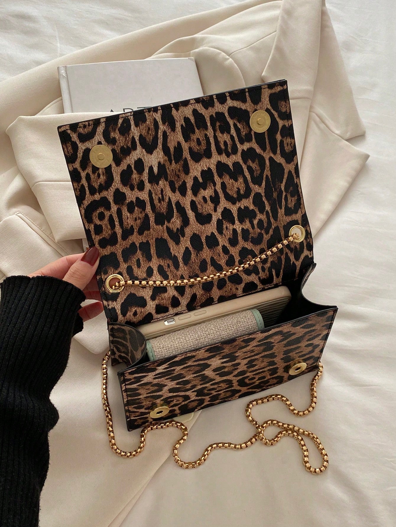 https://img.ltwebstatic.com/images3_spmp/2024/10/14/6d/1728898749511576249a8e48cca72e85e7b698ba0a.jpg