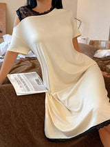 ثوب نوم نسائي