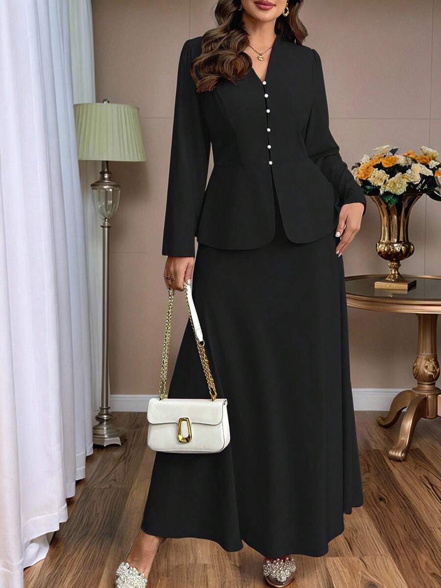 Auvina طقم للمرأة البدينة 2 قطعة، قميص بلون واحد مع ربطة خلفية وتنورة قصيرة، كاجوال